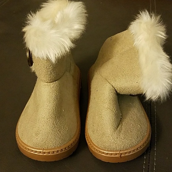 Faux Fur Button Boots - Picture 3 of 3